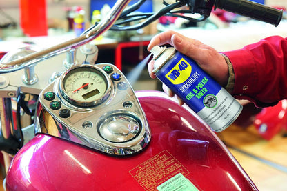 Moto Cire Et Polish Aérosol Extrême Brillance Et Longue Durée Contient De La Cire De Carnauba Et De La Cire D'Abeilles Ne Laisse Pas De Trace 400 ML